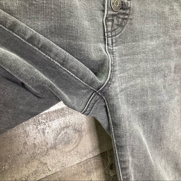 Madewell Cali Demi Boot Button Front Raw Hem Jeans - Picture 8 of 15